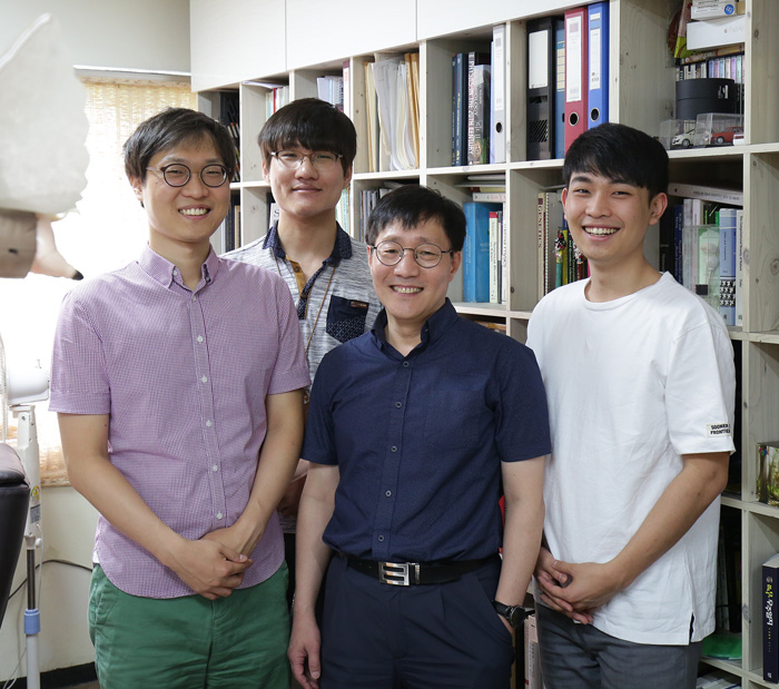 Taller People Are Thinner, a Study by Prof. Beom Jun KIM